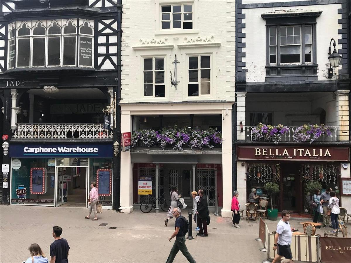 Beautiful Apartment On The Historic Rows Chester Exterior photo
